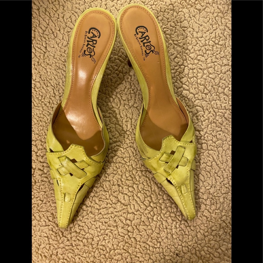 Green Carlos Santana’s 3 in non slip Mules Size 9